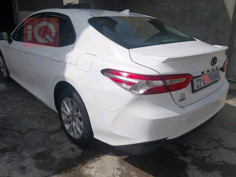 تۆیۆتا کامری